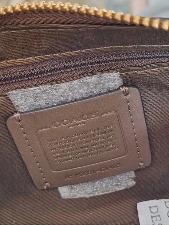 Coach Brown Signature Canvas Shoulder Bag with Gold Chain - Picture 9 of 14